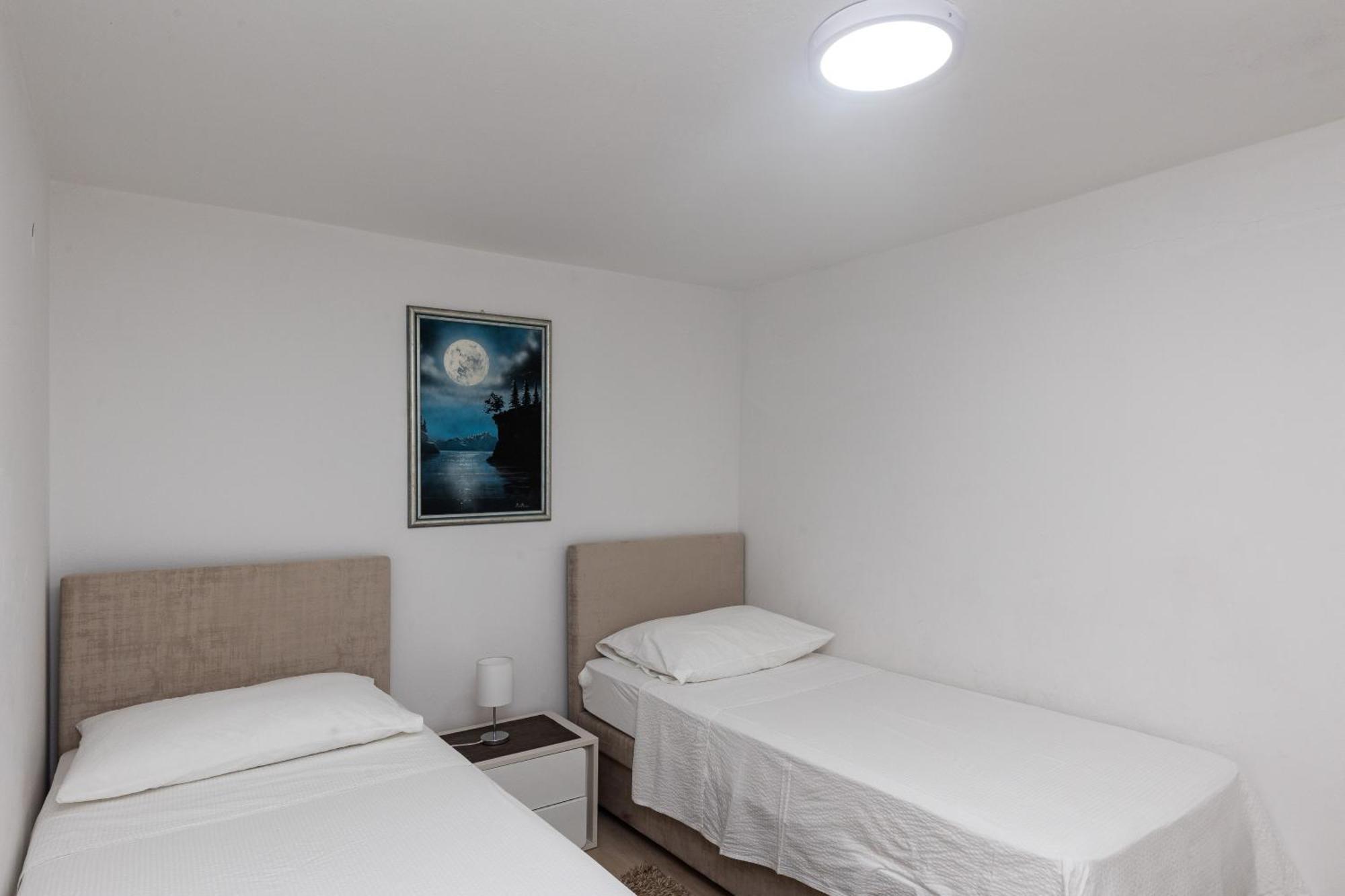 Kono Guest house 3*